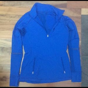 Lululemon blue long sleeved active wear pullover